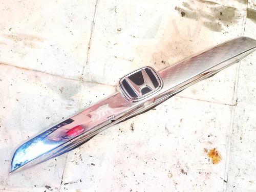 Used Tailgate trim Tailgate trim HONDA CR-V III (RE_) 2.2 i-CTDi 4WD (RE6) (140 hp) 35229567 35229567