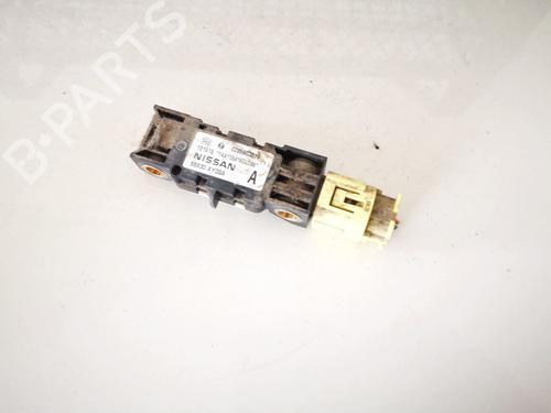 Used Electronic module Electronic module NISSAN ALMERA II Hatchback (N16) 1.5 (98 hp) 33071981 33071981