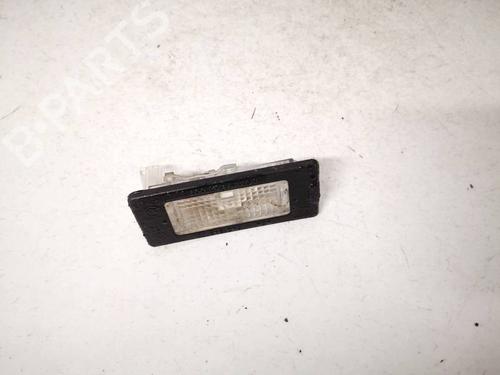 licence-plate-light-vw-touran-1t1-1t2-2003-2004-2005-2006-2007-2008-2009-2010-2011-35356162 main image
