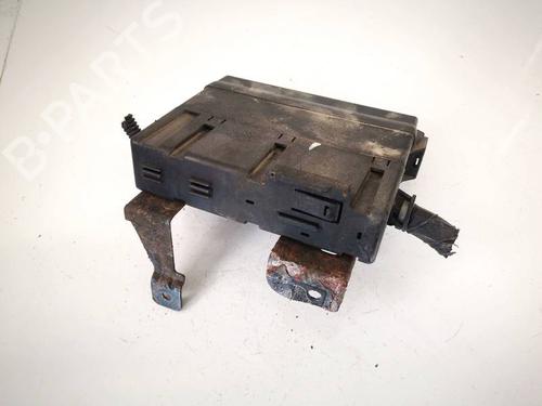 Used Fuse box Fuse box NISSAN MICRA III (K12) 1.2 16V (65 hp) 32967456 32967456