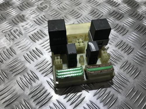 Used Fuse box Fuse box VOLVO V40 Estate (645) 1.9 DI (95 hp) 33492113 33492113