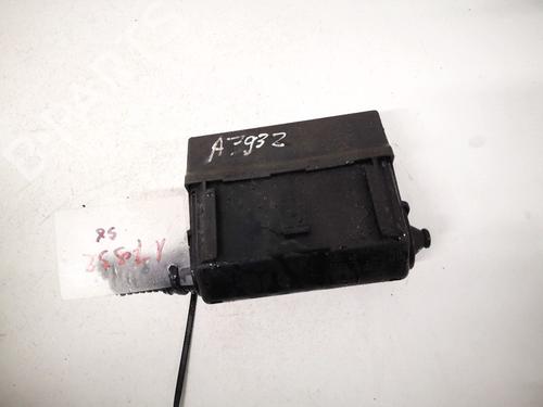 Used Fuse box Fuse box OPEL MERIVA A MPV (X03) 1.7 CDTI (E75) (100 hp) 32901652 32901652