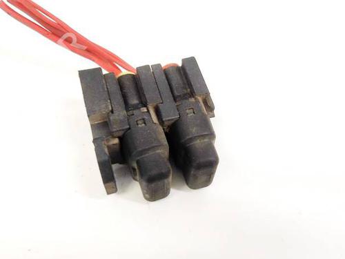 fuse-box-audi-a6-c6-4f2-2004-2005-2006-2007-2008-2009-2010-2011-32959076 main image