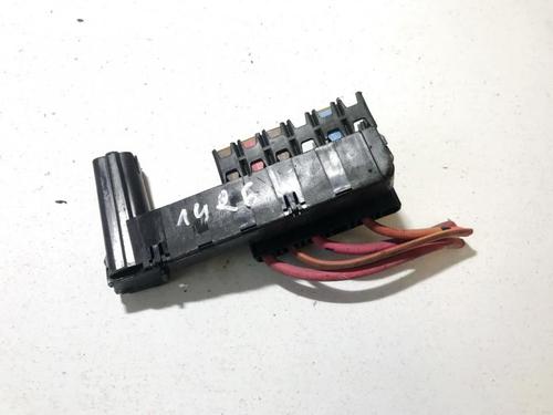 Used Fuse box Fuse box 33507152 33507152
