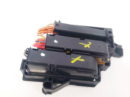 Fuse box AUDI A4 B8 (8K2) 2.0 TDI | BP32604762E1