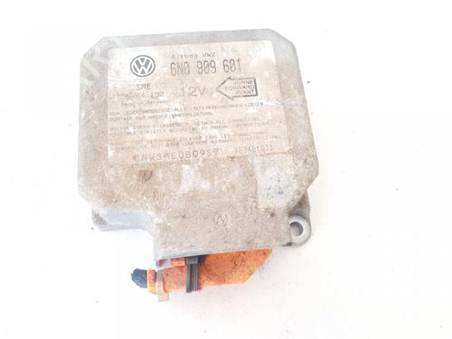 Used ECU airbags ECU airbags VW PASSAT B3/B4 Variant (3A5, 35I) 1.9 TDI (90 hp) 32913585 32913585