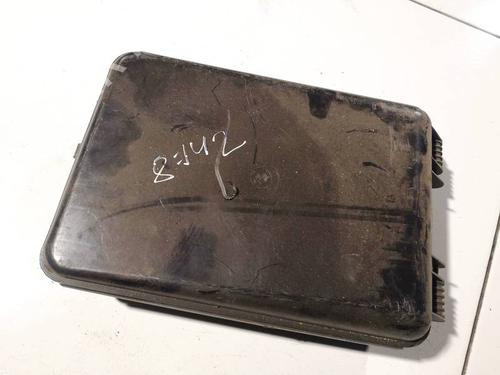 fuse-box-audi-a4-b5-8d2-1994-1995-1996-1997-1998-1999-2000-2001-32563810 main image