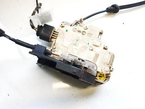 Front left lock VW PASSAT B6 (3C2) 2.0 TDI | BP34741907C98 - Image 2