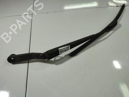 front-windshield-wiper-arm-kia-sorento-i-jc-2002-2003-2004-2005-2006-2007-2008-2009-2010-2011-32971749 main image