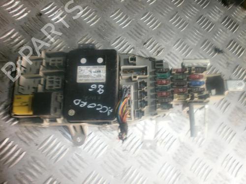 Used Fuse box Fuse box HONDA ACCORD V (CC, CD) 2.0 i (CD4) (116 hp) 33482562 33482562