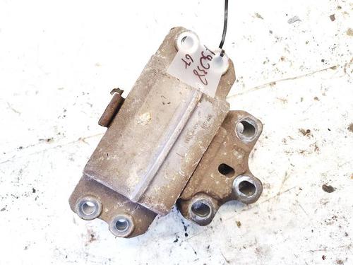 Used Engine mount Engine mount VW PASSAT B6 (3C2) 2.0 TDI (140 hp) 32940796 32940796