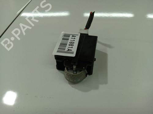 Used Switch Switch KIA CEE'D Hatchback (ED) 1.6 CRDi 90 (90 hp) 34848587 34848587