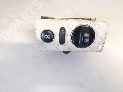 Used Switch Switch MERCEDES-BENZ E-CLASS (W211) E 200 Kompressor (211.042) (163 hp) 35252090 35252090