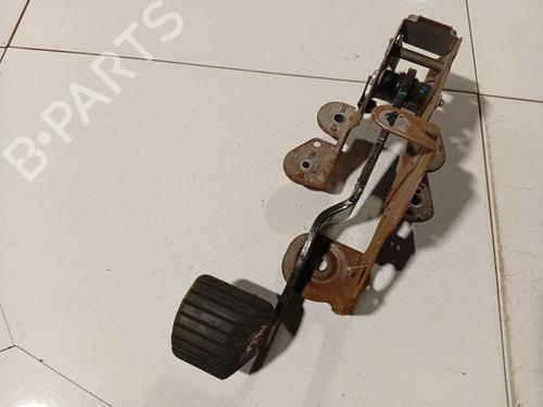 pedal-renault-megane-iii-hatchback-bz01_-b3_-2008-34904623 main image