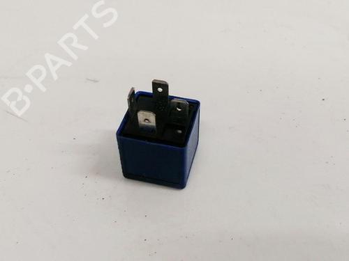 Used Electronic sensor Electronic sensor OPEL VECTRA B Estate (J96) 2.2 DTI 16V (F35) (125 hp) 33088080 33088080