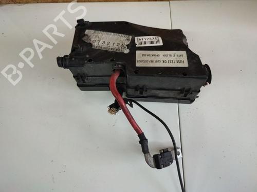 Used Fuse box Fuse box 39604404 39604404