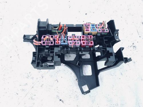 Used Fuse box Fuse box AUDI Q7 (4LB) 3.0 TDI quattro (233 hp) 33073450 33073450