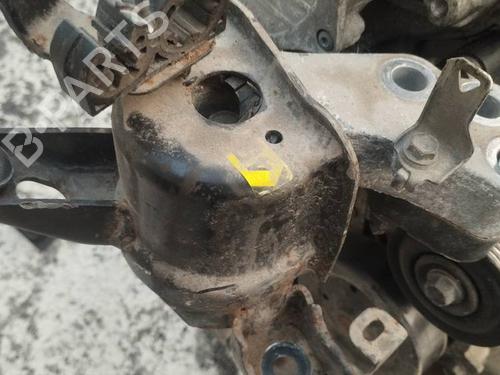 Used Engine mount Engine mount TOYOTA AURIS (_E15_) 2.0 D-4D (ADE150_, ADE150R) (126 hp) 32955654 32955654