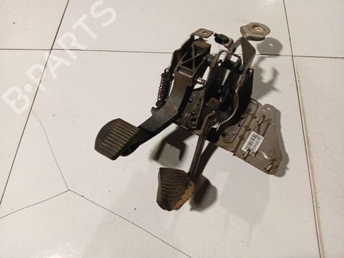 Used Pedal Pedal PEUGEOT 308 SW I (4E_, 4H_) 1.6 HDi (90 hp) 34910381 34910381