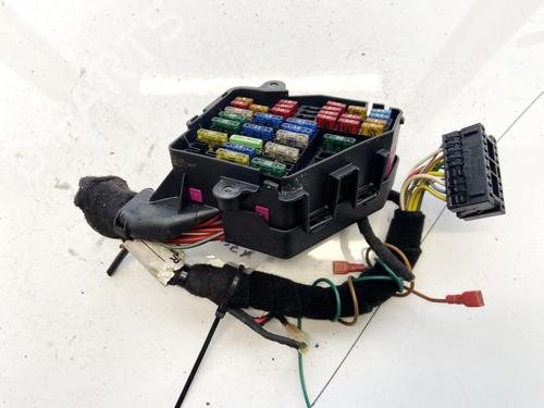 Used Fuse box Fuse box SKODA SUPERB I (3U4) 1.9 TDI (130 hp) 32893389 32893389