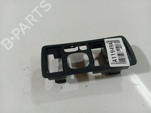 Used Switch Switch TOYOTA AVENSIS (_T25_) 2.0 D-4D (CDT250_, CDT250R) (116 hp) 40242888 40242888