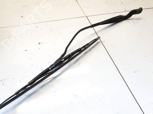 Used Front windshield wiper arm Front windshield wiper arm 32570740 32570740