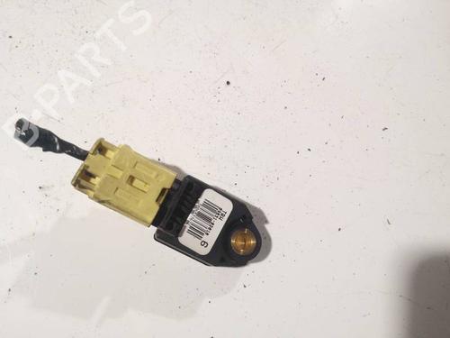 Used Electronic module Electronic module TOYOTA YARIS (_P9_) 1.4 D-4D (NLP90_, NLP90R) (90 hp) 32572898 32572898