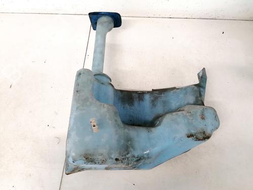 Used Windscreen washer tank Windscreen washer tank VW TRANSPORTER T4 Van (70A, 70H, 7DA, 7DH) 1.9 D (61 hp) 35502836 35502836