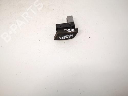 Used Switch Switch SKODA OCTAVIA II (1Z3) 2.0 TDI (140 hp) 32908981 32908981