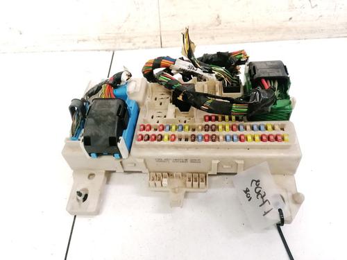 Used Fuse box Fuse box FORD FOCUS C-MAX (DM2) 1.6 TDCi (109 hp) 32902449 32902449