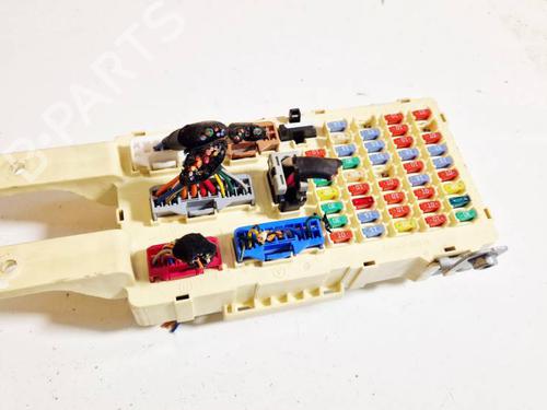 Used Fuse box Fuse box HYUNDAI SANTA FÉ II (CM) 2.2 CRDi (155 hp) 32579611 32579611