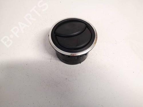 Used Air vent Air vent MITSUBISHI L100 / MINICAB Platform/Chassis (U6_T) 0.6 (48 hp) 32610948 32610948