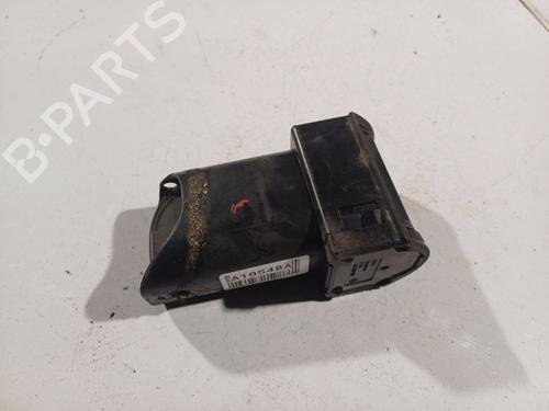 Luftventilen AUDI A6 C4 (4A2) 1.9 TDI (90 hp) 32562895