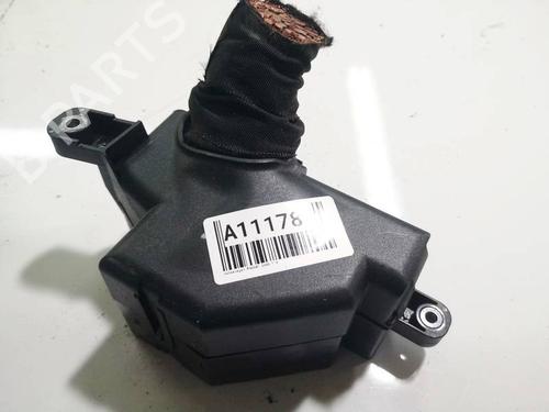 fuse-box-vw-passat-cc-b6-357-2008-2009-2010-2011-2012-32970296 main image