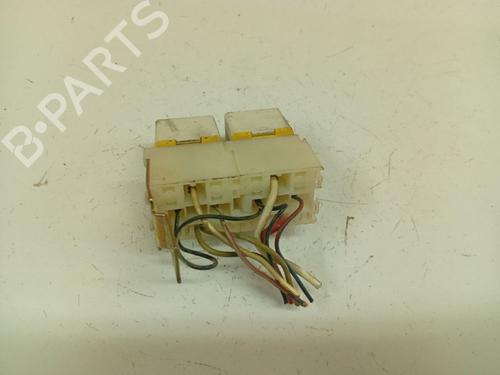 Fuse box OPEL MERIVA A MPV (X03) 1.7 CDTI (E75) | BP37655498E1 - Image 3