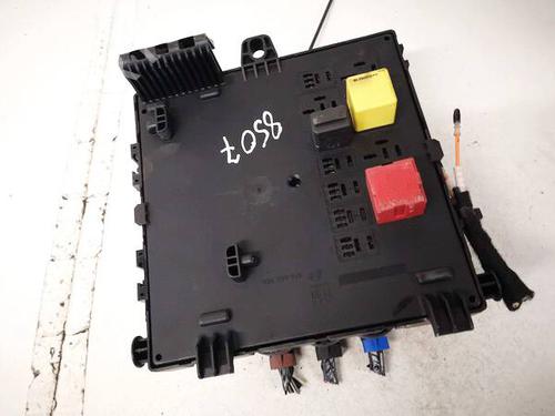 Used Fuse box Fuse box SAAB 9-3 (YS3F, E79, D79, D75) 2.2 TiD (125 hp) 32922814 32922814