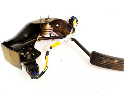 Used Pedal Pedal TOYOTA AVENSIS VERSO (_M2_) 2.0 D (CLM20_, CLM20R) (116 hp) 40275398 40275398
