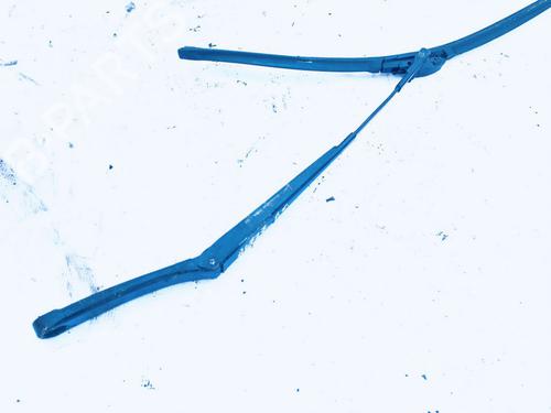 front-windshield-wiper-arm-vw-golf-v-1k1-2003-2004-2005-2006-2007-2008-2009-2010-33082697 main image