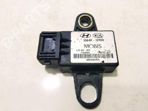 Used Electronic module Electronic module KIA SORENTO I (JC) 2.5 CRDi 4WD (140 hp) 35644437 35644437