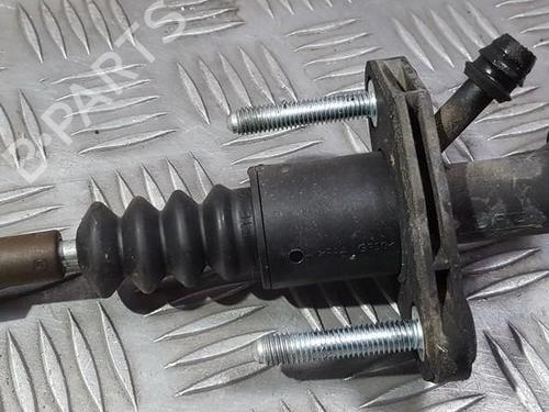 Used Clutch slave cylinder Clutch slave cylinder 35689854 35689854