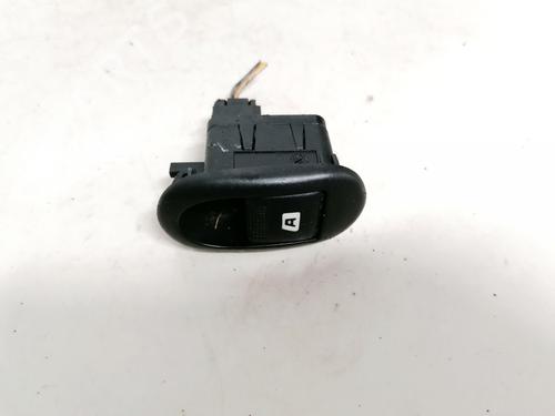 Comutador Comutador CITROËN C3 I (FC_, FN_) 1.4 HDi (68 hp) 33090492 33090492