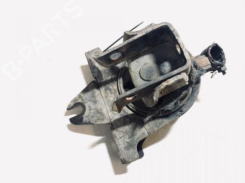 Used Engine mount Engine mount CHRYSLER VOYAGER / GRAND VOYAGER III (GS_, NS_) 3.3 i (158 hp) 33071915 33071915