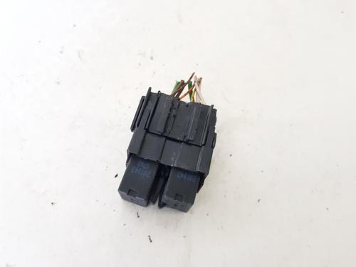 Used Fuse box Fuse box PEUGEOT 406 (8B) 2.0 HDI 90 (90 hp) 32877277 32877277
