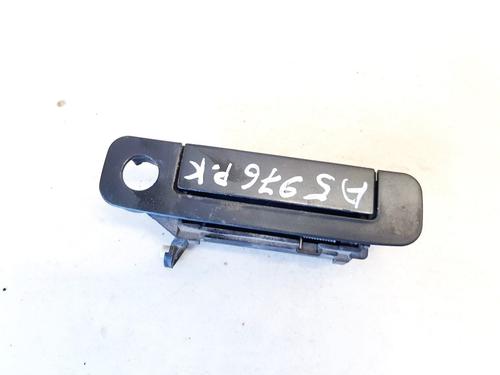 front-left-exterior-door-handle-audi-a4-b5-8d2-1994-1995-1996-1997-1998-1999-2000-2001-35635500 main image