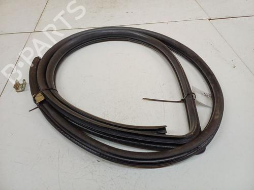 Gummiliste Gummiliste TOYOTA AVENSIS (_T25_) 2.2 D-CAT (ADT251_, ADT251R) (177 hp) 39484760 39484760
