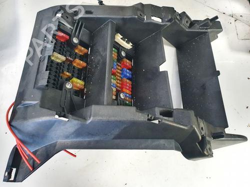 Used Fuse box VW TRANSPORTER T5 Van (7HA, 7HH, 7EA, 7EH) 1.9 TDI (102 hp) 32892455