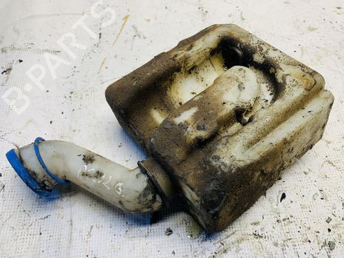 windscreen-washer-tank-audi-a4-b5-8d2-1994-1995-1996-1997-1998-1999-2000-2001-35543738 main image
