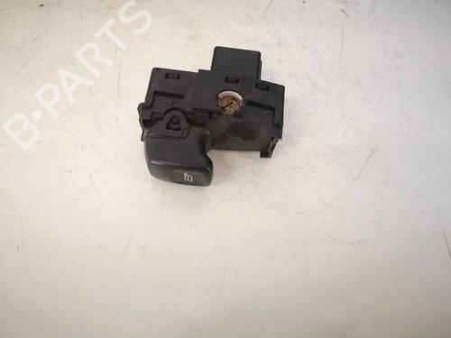 Used Switch Switch VOLVO V70 II (285) 2.4 (140 hp) 33488432 33488432