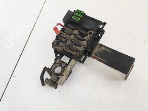 Used Fuse box Fuse box VW GOLF IV (1J1) 1.9 TDI (110 hp) 32949390 32949390