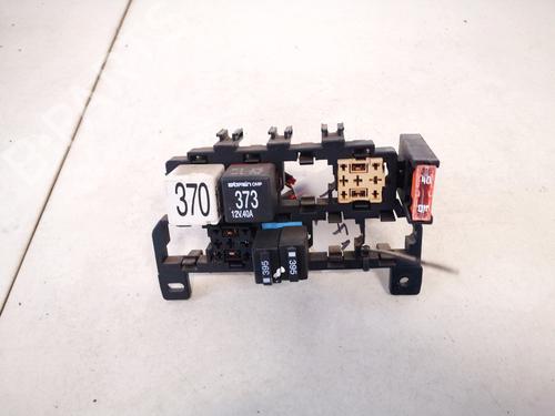 fuse-box-audi-a6-c6-4f2-2004-2005-2006-2007-2008-2009-2010-2011-32896615 main image